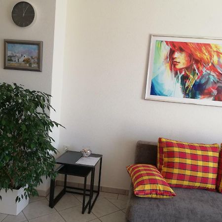 Apartmani Marija Примоштен Экстерьер фото