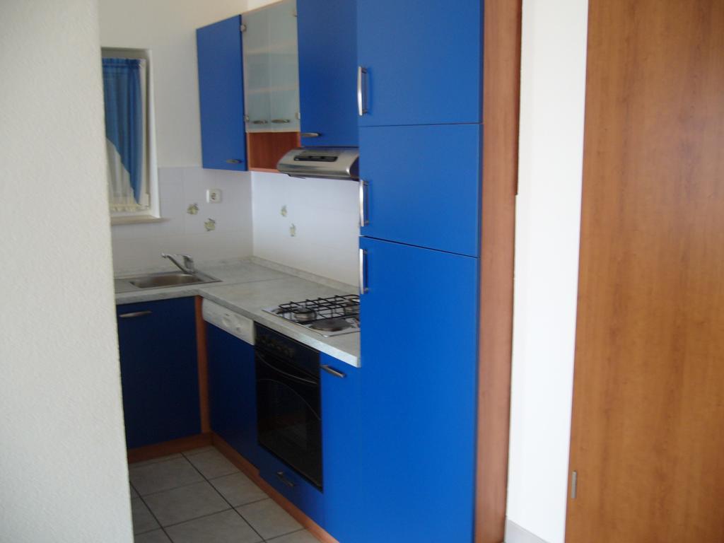 Apartmani Marija Примоштен Экстерьер фото