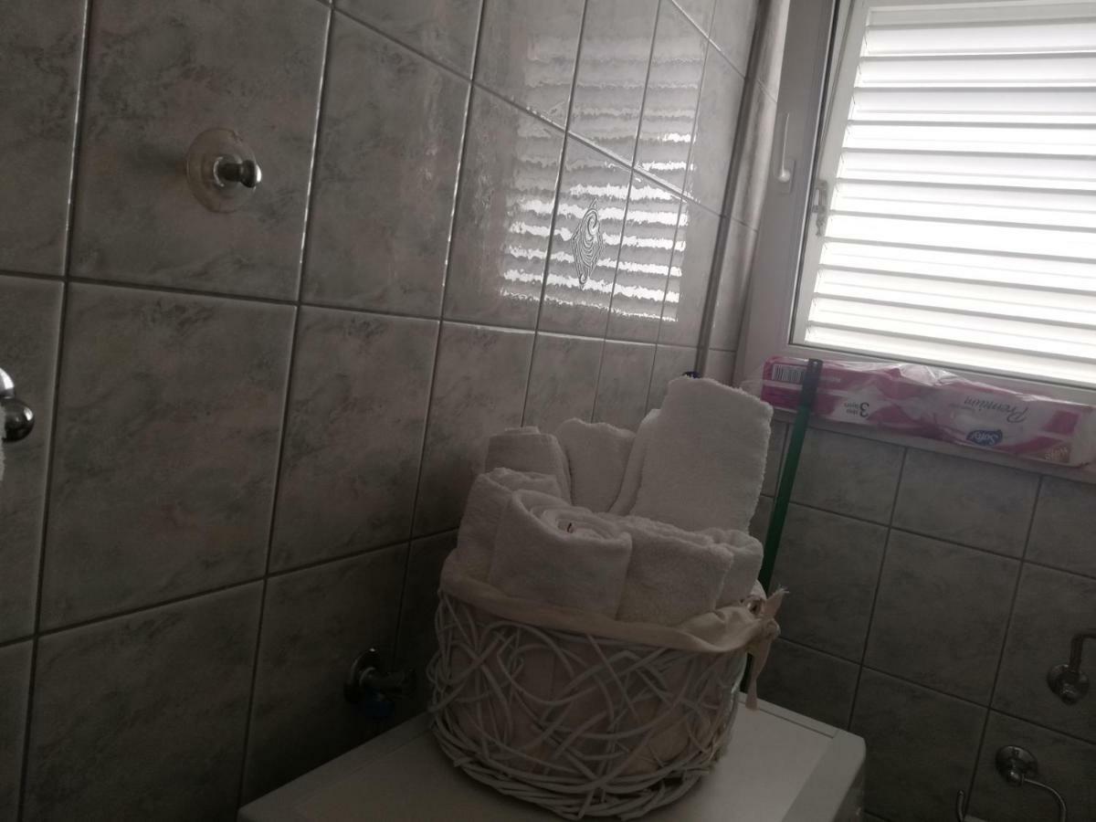 Apartmani Marija Примоштен Экстерьер фото