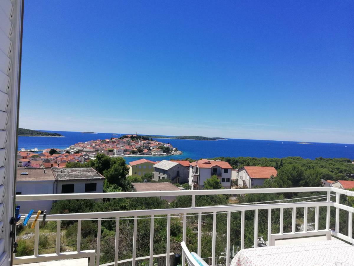Apartmani Marija Примоштен Экстерьер фото